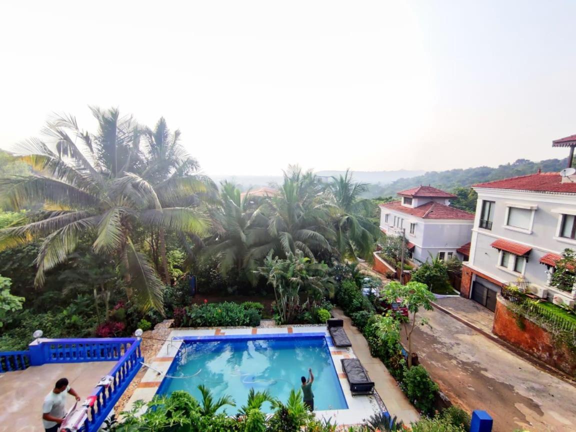 Amazing Hilltop 4 Bhk Villa With Private Pool Near แคนโดลิม ภายนอก รูปภาพ